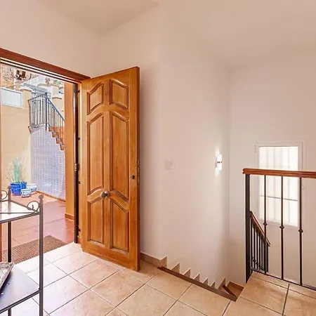 Private In Tamango Hill Chalet